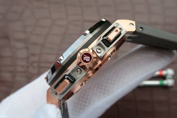 オーデマ・ピゲ ロイヤルオーク オフショア – 1:1スーパークローン