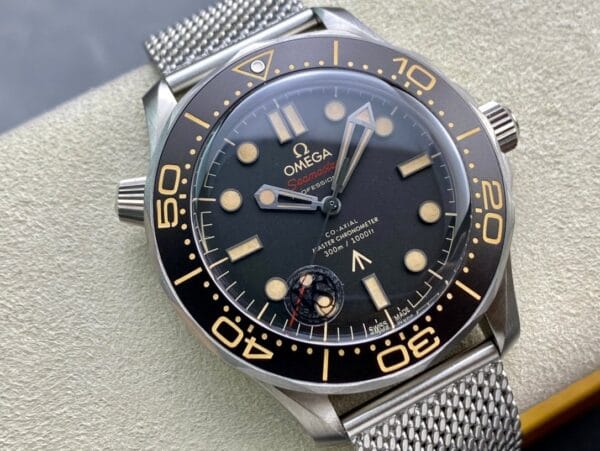 1:1 スーパークローン オメガ シーマスター ダイバー300M 42mm チタン（007エディション）