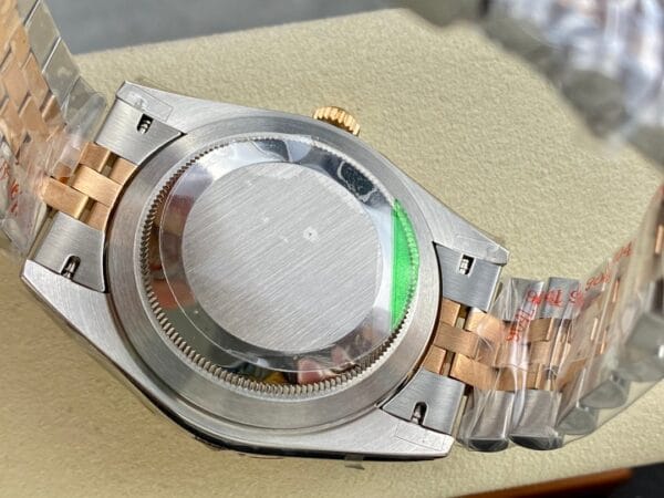 1:1スーパークローン ロレックス デイトジャスト 36mm & 41mm ウィンブルドンダイヤル：Ref. 126334