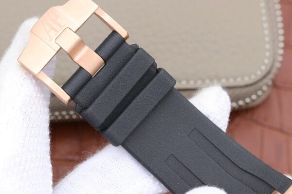 1:1スーパークローン オーデマ・ピゲ ロイヤルオーク オフショア 18Kローズゴールド 26406