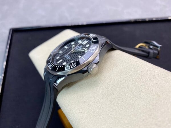 オメガ シーマスター ダイバー300M 42mm
