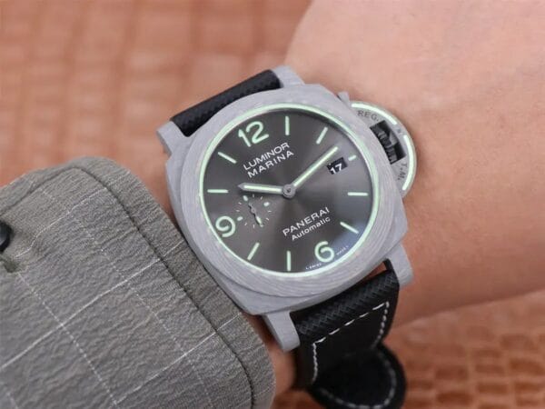 パネライ ルミノール PAM 1118 1:1 スーパークローン