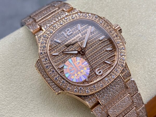 パテック・フィリップ アクアノート 7118/1450R-0011