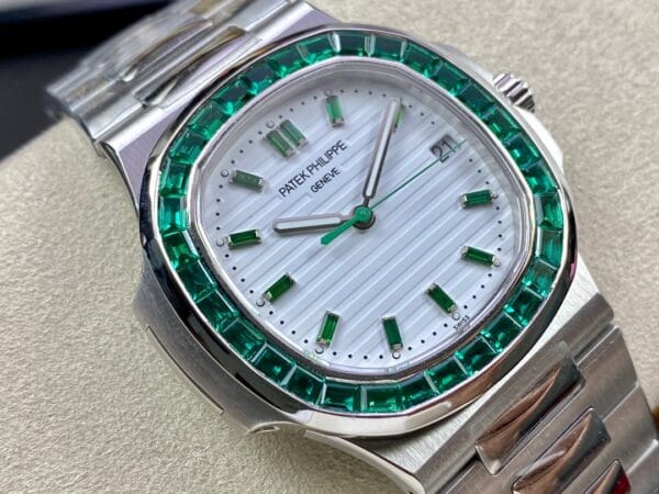 パテック フィリップ ノーチラス 5711 ダイヤモンド装飾モデル