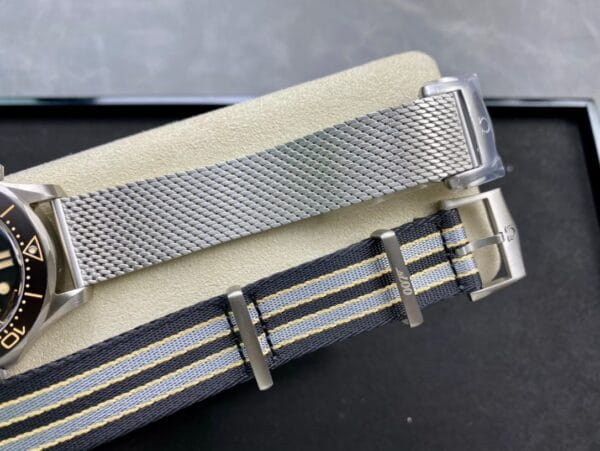 1:1 スーパークローン オメガ シーマスター ダイバー300M 42mm チタン（007エディション）