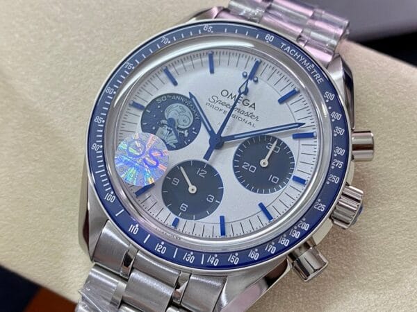 オメガ スヌーピー 150周年記念モデル